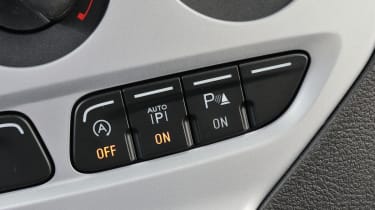 Ford Focus 1.0 Zetec EcoBoost buttons