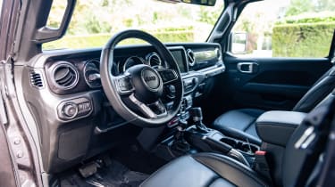 Jeep Wrangler Rubicon 392 - interior
