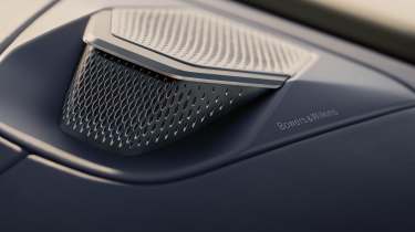 Aston Martin Vantage Roadster speaker