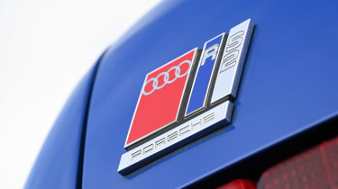 Audi RS 2 - badge