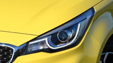 MG3 - front light