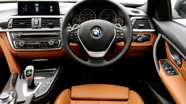 BMW 330d Touring interior