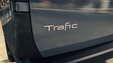 Renault Trafic - rear detail