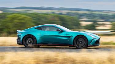Aston Martin Vantage S - side profile