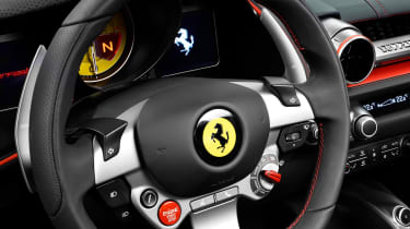 Ferrari 812 Superfast details wheel