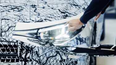 New Mercedes CLA - front headlight 