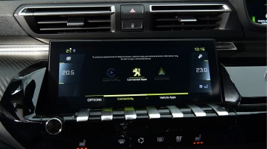 Peugeot 508 SW PSE long term test second report - infotainment screen