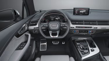 Audi SQ7 blue - interior
