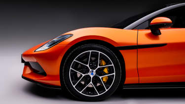 Denza Z - wheel