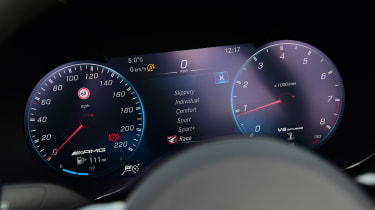 Mercedes-AMG GT R Roadster - dials