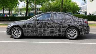 BMW 3 Series spies other side profile