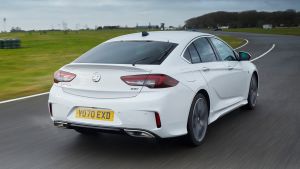 Vauxhall Insignia GSi - rear tracking