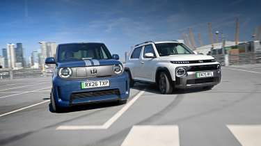 Hyundai Inster vs Honda Super-N - front cornering