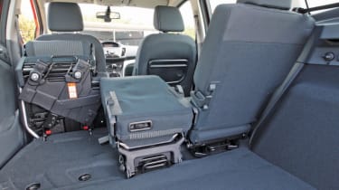 Ford C-MAX folding seats