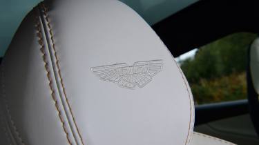 Used Aston Martin DBX - head rest