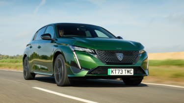 Peugeot E-308 - front tracking green 