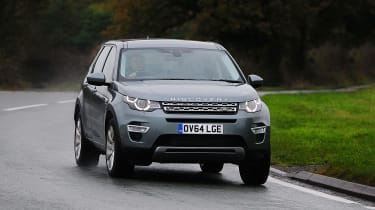 Land Rover Discovery Sport - front cornering