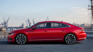 Volkswagen%20Arteon%20facelift%202020.jpg