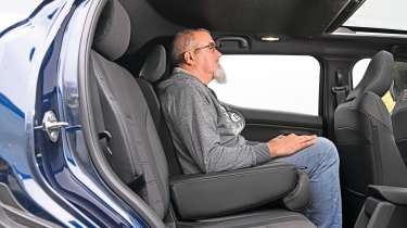 Suzuki e Vitara - rear seats