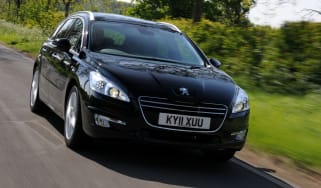 Peugeot 508 SW front tracking