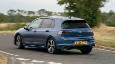 Volkswagen Golf - rear cornering, right - alt