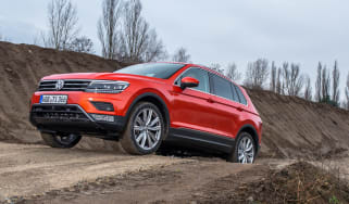 Volkswagen Tiguan 2016 - front quarter