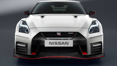 Nissan GT-R Nismo - full front
