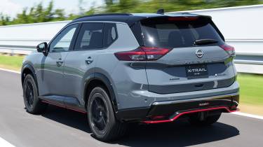 Nissan X-Trail Nismo - dynamic rear 3/4