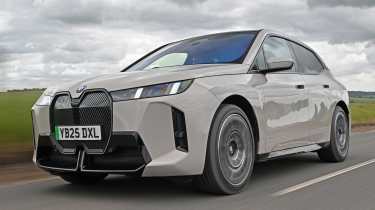 BMW iX - front