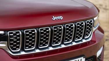 Jeep Grand Cherokee 4xe - grille