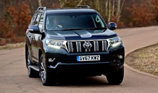 Toyota Land Cruiser - front cornering
