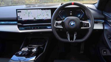 BMW i5 - dashboard