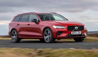 Volvo V60 - front corner