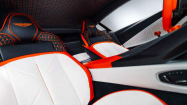 Aston Martin Valen - seats