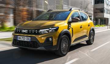 New Dacia Sandero Stepway - front 3/4