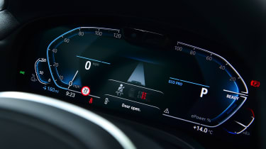BMW iX3 M Sport Pro - digital driver&#039;s display