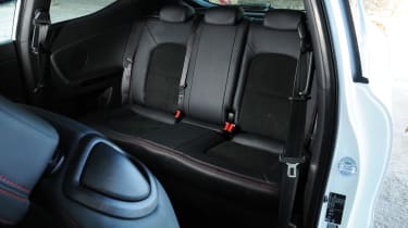Kia pro_cee’d GT rear seats