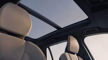 New 2024 Volvo XC90 - sunroof