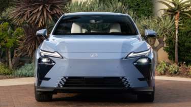 Lexus ES - full front static