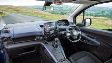 Peugeot Rifter Allure BlueHDI diesel – interior