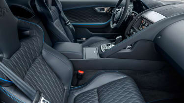 Jaguar F-Type SVR - front seats