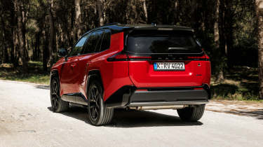 Toyota RAV4 - rear tracking