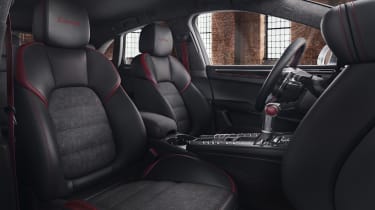 Porsche Macan Turbo Exclusive Performance Edition interior