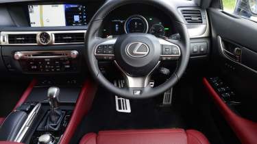 Lexus GS - dash