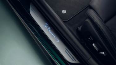 Alpina B8 GT - tread plate with signiture
