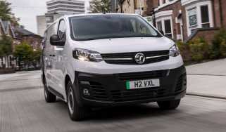 Vauxhall Vivaro Hydrogen - front tracking