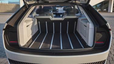 Skoda Vision O concept - boot