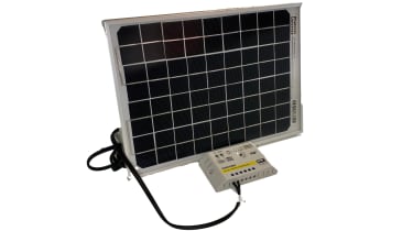 Photonic solar charger
