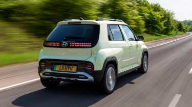Hyundai Inster - rear tracking