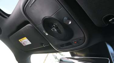 Smart #5 - panoramic roof controls 